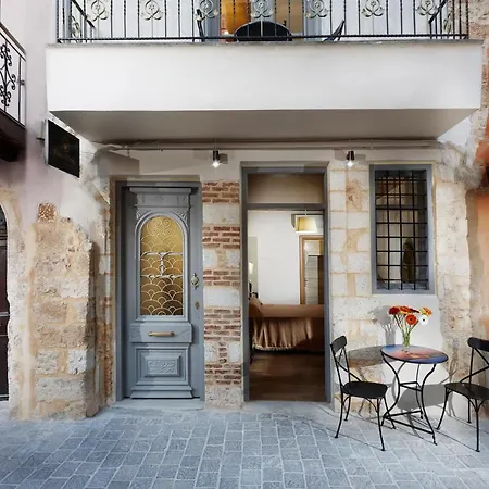 Casa Perla Hotel 2*